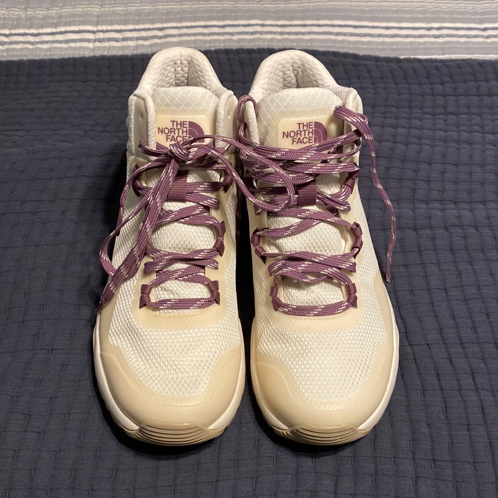 New never used North Face Winter boots